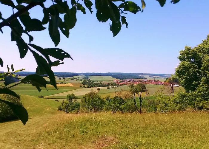 Am Wanderweg * Aidhausen